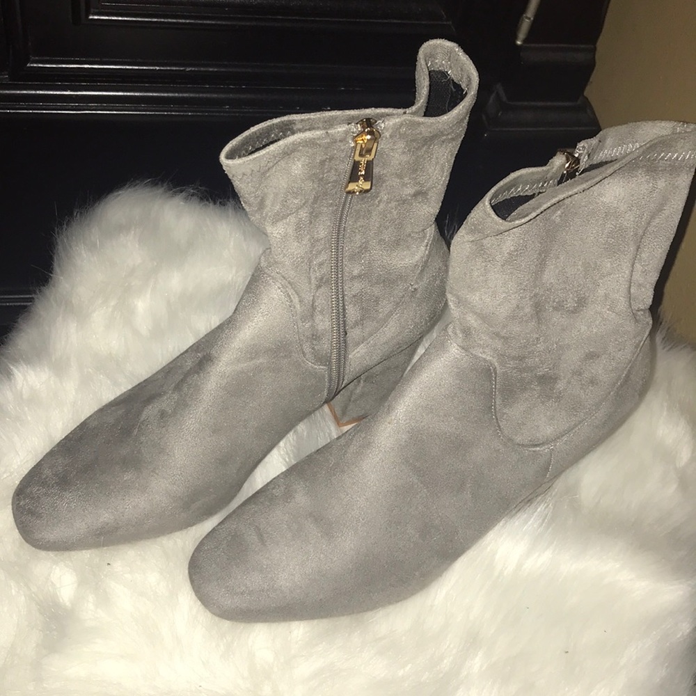 Suede Boots - Picture 5 of 7